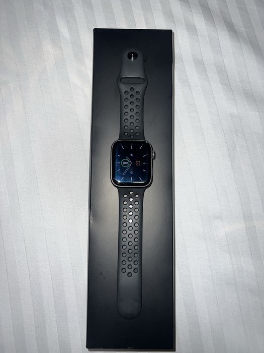 Apple Watch SE Nike 44mm