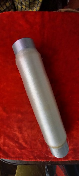 Снасти рыбацкие леска крючки поплавки.