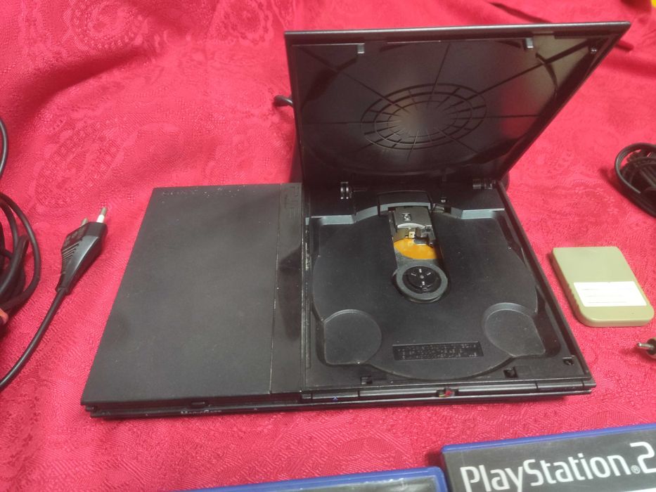 Playstation 2 Slim ( completa)- 1 comando original - cartão - 4 jogos
