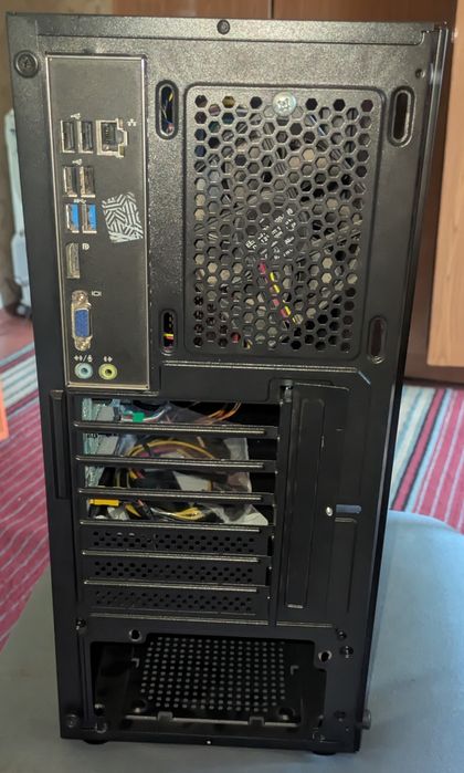 Материнская плата S1150 + Корпус