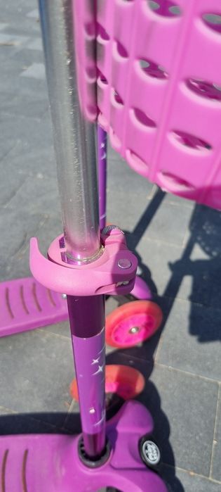 Hulajnoga trzykołowa koszyczek kółka led J. Mini micro