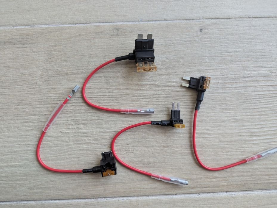 Автомобільні набір запобіжник адаптер 5A 32V