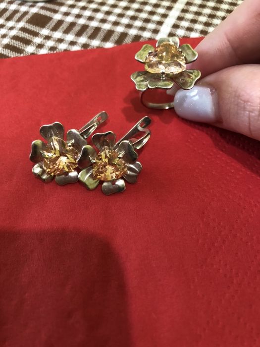 Срібний коплект/Сережки і перстень