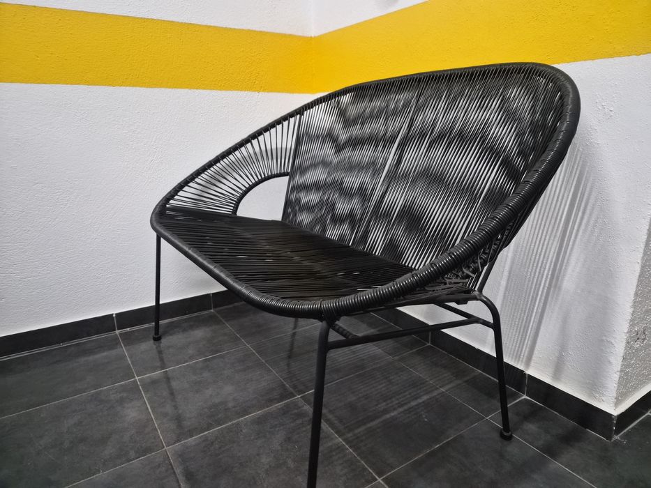 Cadeirão de Jardim de 2 Lugares em Resina e Metal Preto