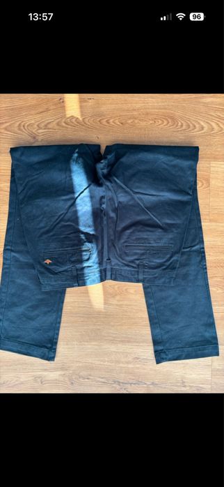 Calcas Chino Dockers W33L32