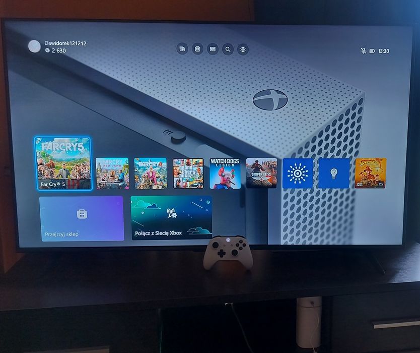 Konsola Xbox one s 1 Tb  sprawna z padem i akumulatorkami