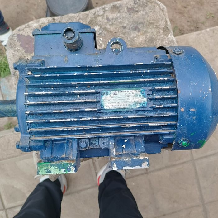 Асинхронний двигун, 380 V, 7.5 кВт.