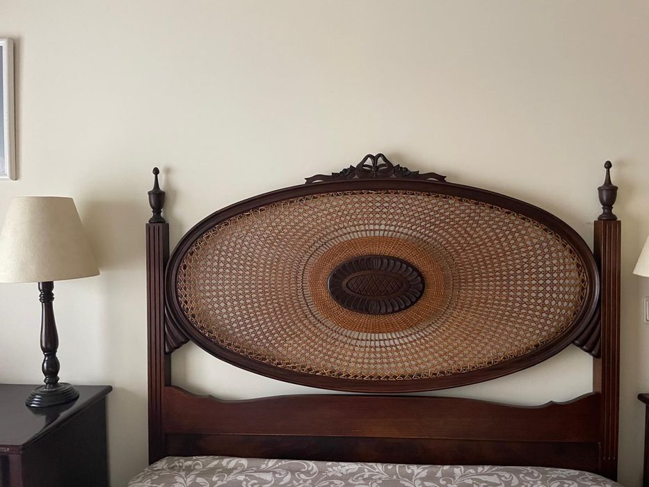 Cabeceira de cama em palhinha com 1,40cm