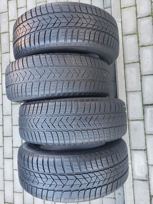 4x Opony Zimowe 205/60/16 96H Pirelli Sottozero 3 Bieżnik 7mm 2020rok