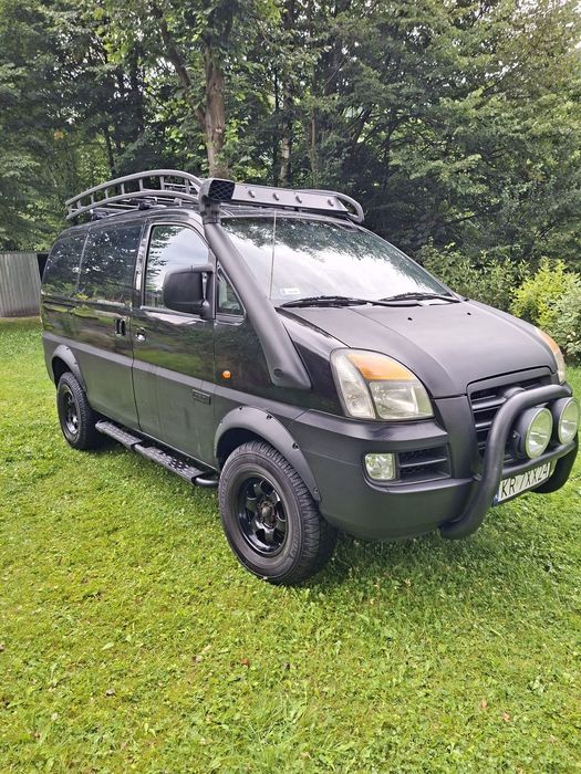 Hyundai H-1 Starex Hyundai H-1 Starex 2.4 CRDI 4WD