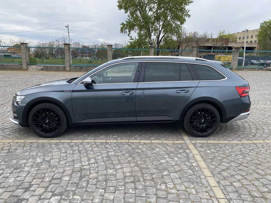Skoda  Superb  Scout
