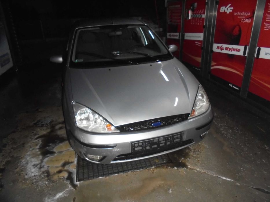 Ford Focus 1.8 tdci przeznaczone na części kolor srebrny