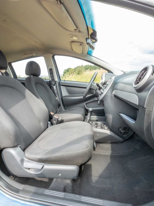 Автомобіль JAC J2 2013