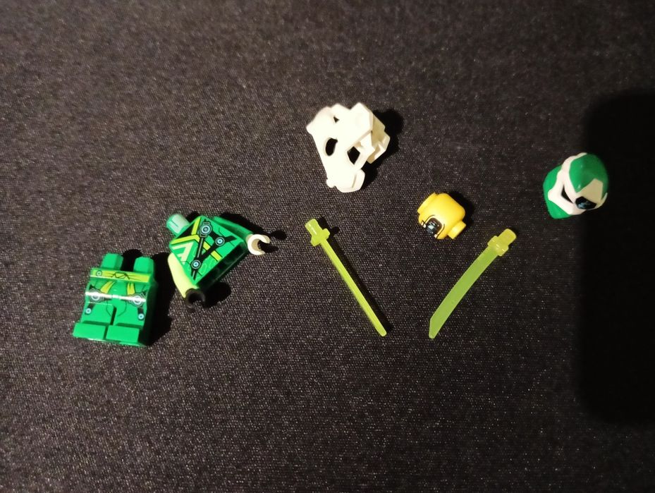 Zielony animowany ludzik lego