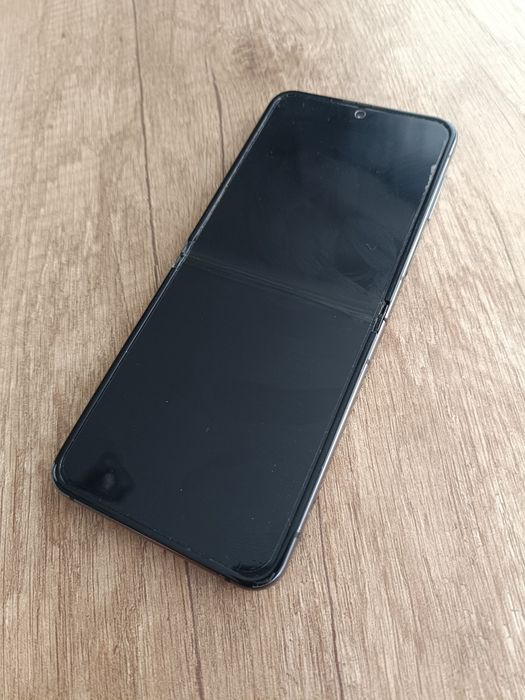 Samsung Flip 5 8GB/512GB
