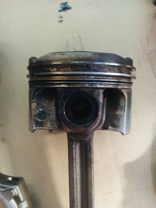 Продам поршня 1.2 TCE H5F Рено