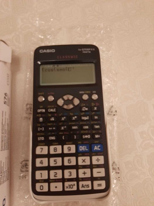 Maquina calculadora cientifica CASIO... em bom estado... como nova! Contacte: 912294388