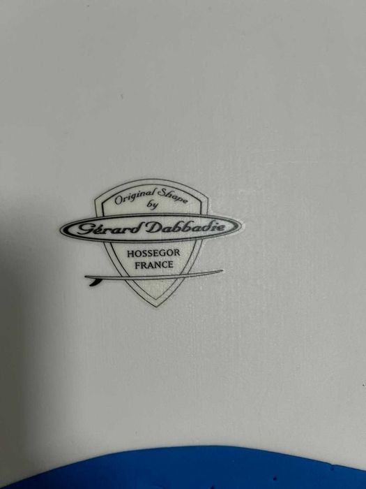 Prancha de surf BIC 8' com capa