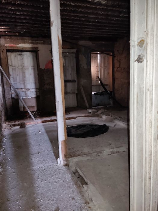 Prédio para recuperação total Porto