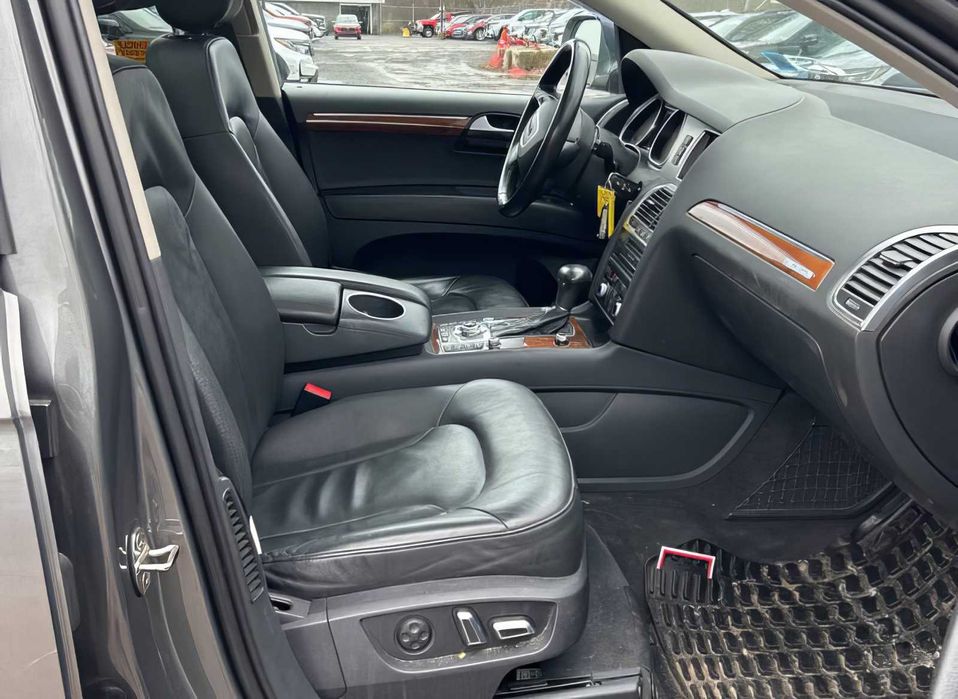 Audi Q7 quattro Premium Plus      2014