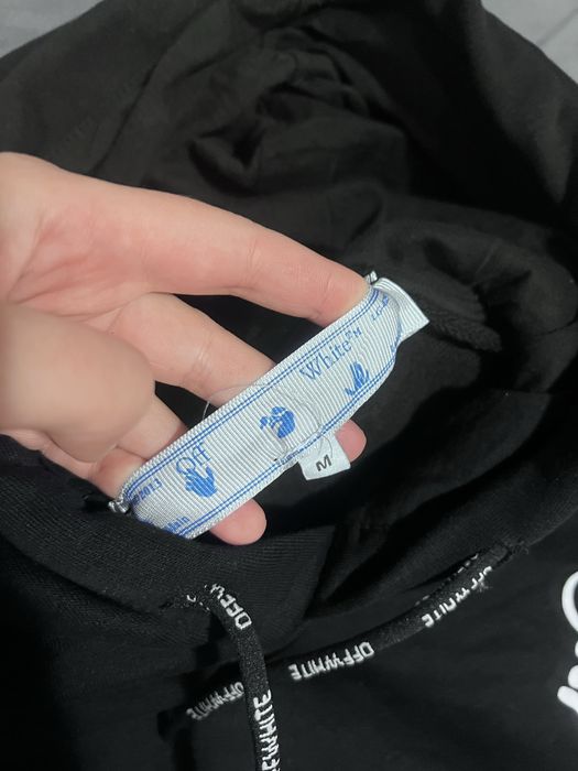 bluzę z kapturem off White