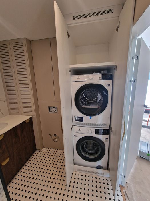 Meble na wymiar Pomiar Montaż GRATIS