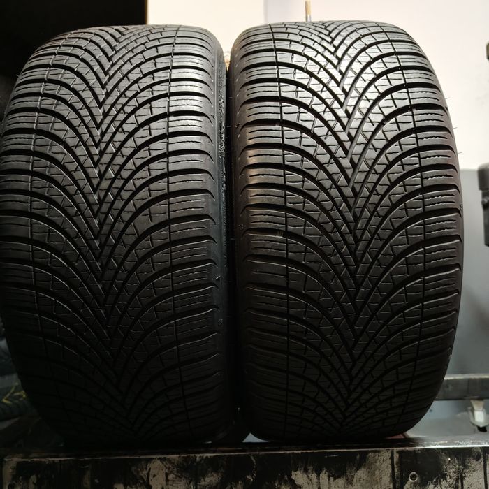 225/40/18 XL Sprzedam parę opon całorocznych Dunlop