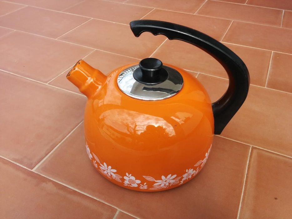 MINCHINI Enamel Kettle (Vintage)