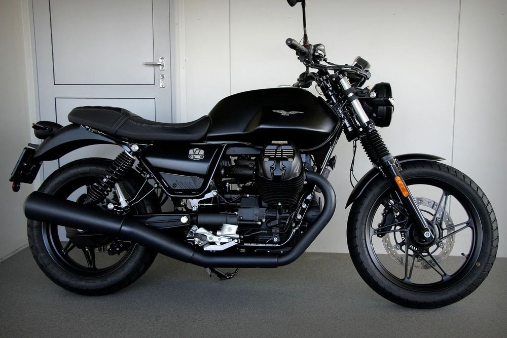 Moto Guzzi V7 STONE 850ccm POLSKI SALON 1właściciel Faktura VAT 23%