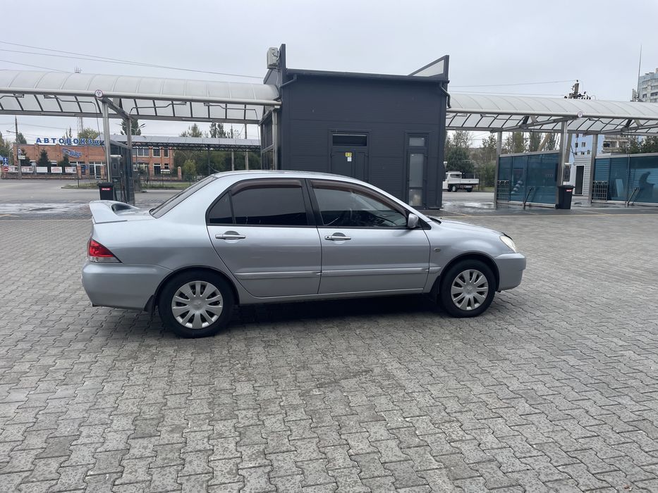 Mitsubishi Lancer 2008 Автомат Газ