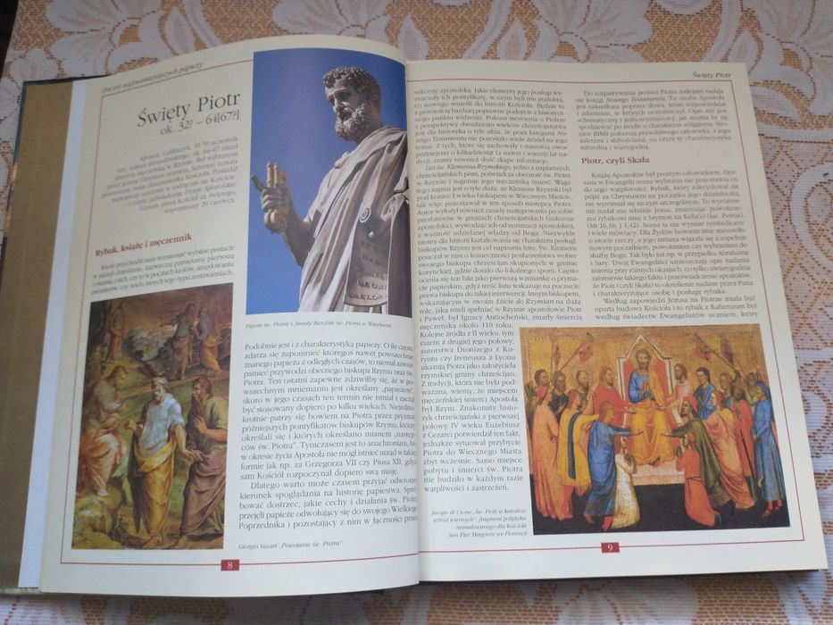 Książka Poczet najznamienitszych papieży