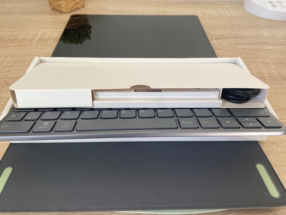 Tablet Lenovo M11 - capa+teclado+pen