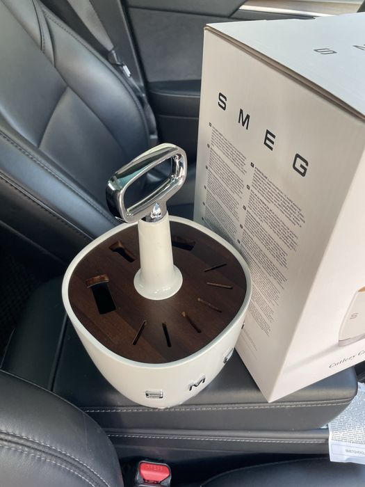 Підставка під прибори Smeg