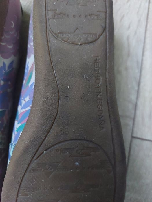 Жіноче шкіряне взуття, 25 см.