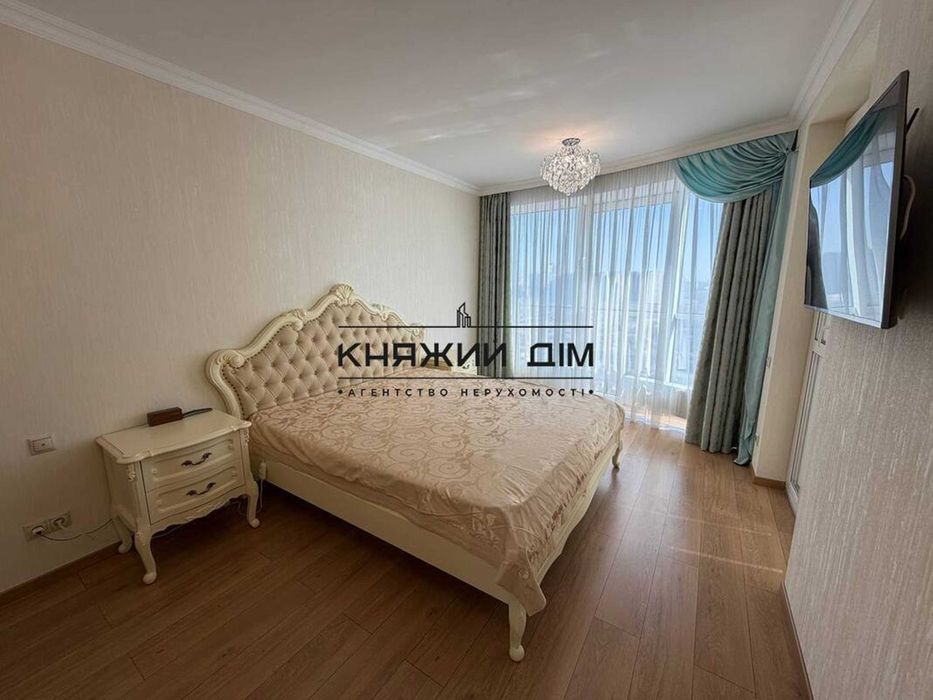 Без комісії! Продаж 3 кімнатної кв.  ЖК Зарічний,Бажана 1-А.м.Славутич