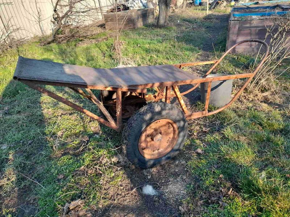 Тачка строительная