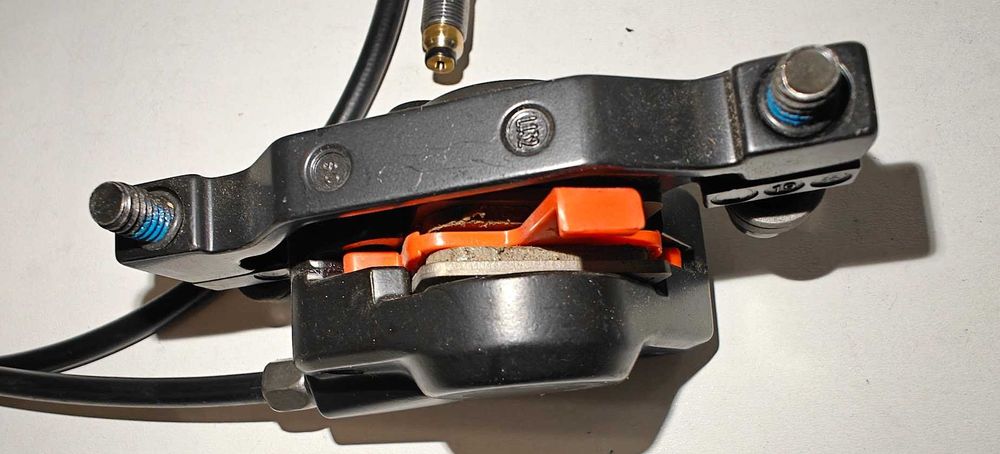Zacisk hamulcowy Shimano BR-MT400