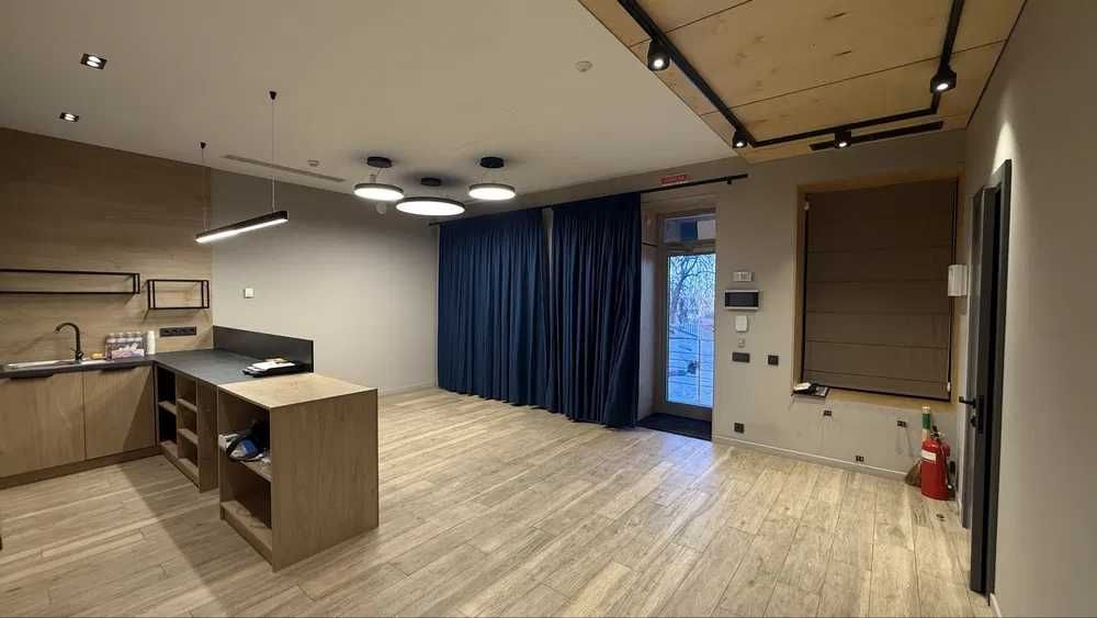 Продаж фасадного приміщення 147м2 Велика Житомирська | Володимирська