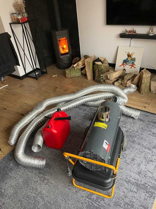 Nagrzewnica z Kominem Spalinowa Dmuchawa Olejowa 30 kW + dodatki