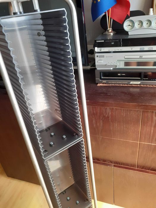 Estante de CD's para a sua coleção de musica