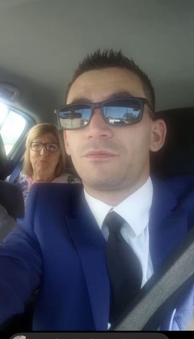 Eletricista e pequenas mudancas