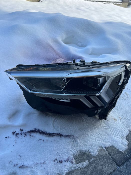 Фара передня ліва ауді Q3 F3 2019-2025