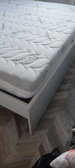 Łóżko sypialniane IKEA