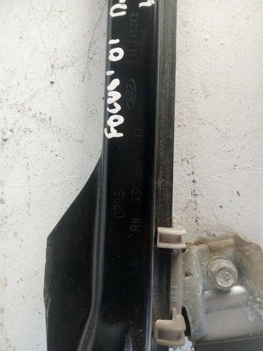 ELEVADOR DE VIDRO FRONTAL DIREITO FORD FOCUS 2003 -D2R5AXS41