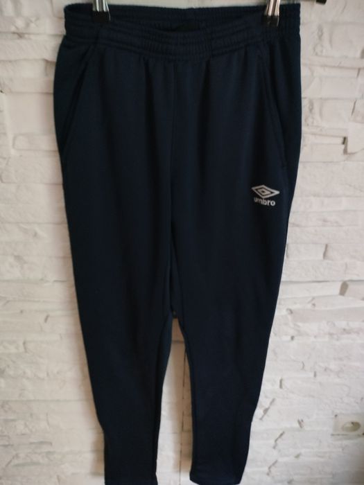 Spodnie dresowe Umbro rozmiar 158cm