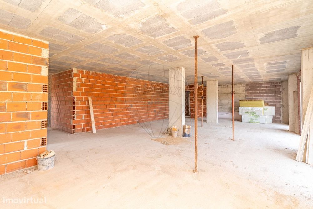 Apartamento T4 para venda