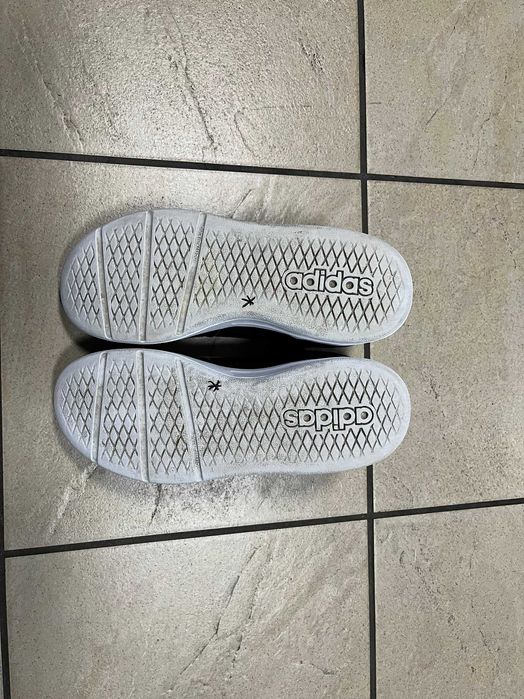 Кросівки Adidas Tensaur 36 р
