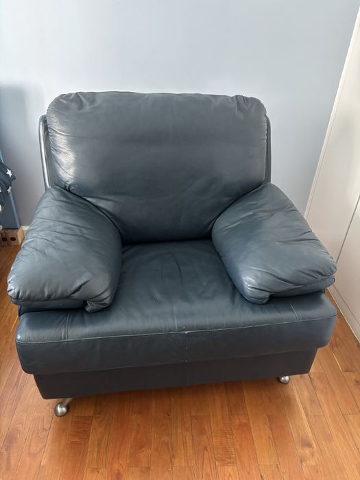 sofá em pele sintética de 1 lugar