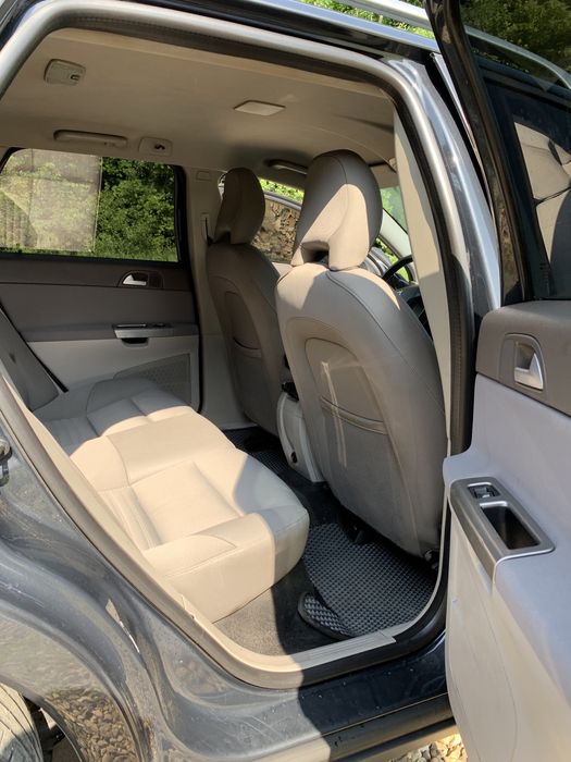 Вольво v50 2009 року випуску