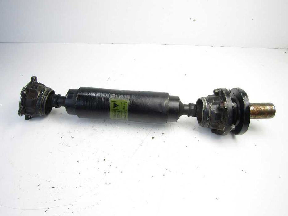 Mitsubishi Pajero III 3.2 DID wał napędowy tył tylny